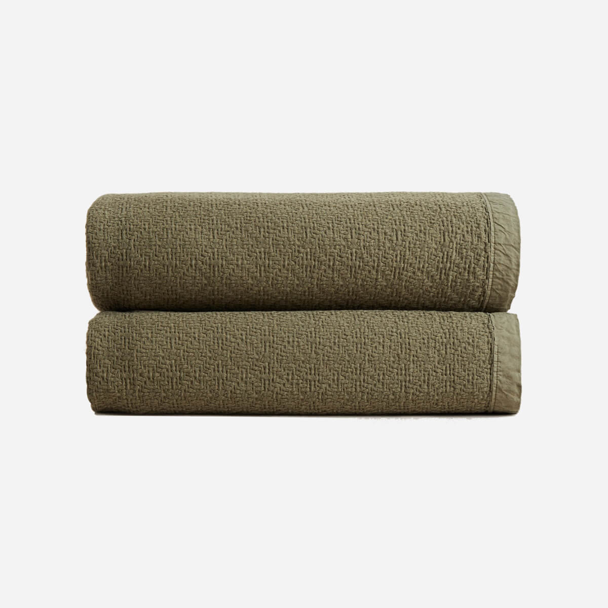 Bedspread with Contrast Edge