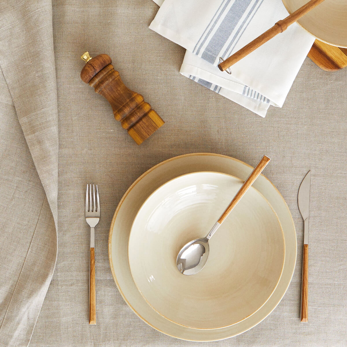 Basic Cotton Tablecloth