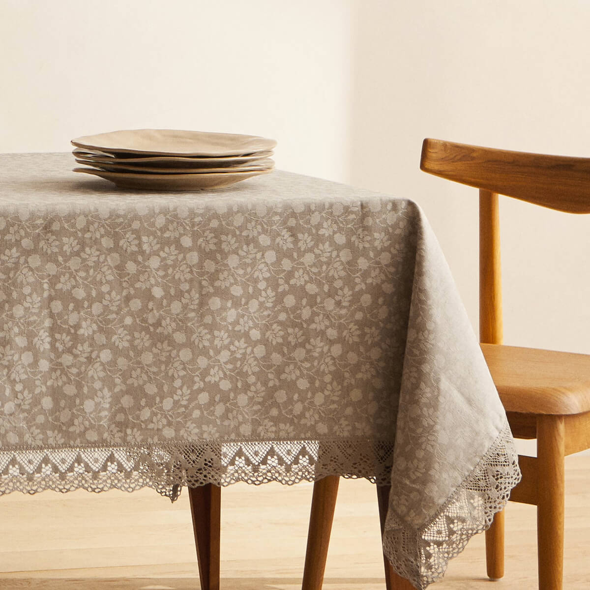 Vintage Floral Print Tablecloth