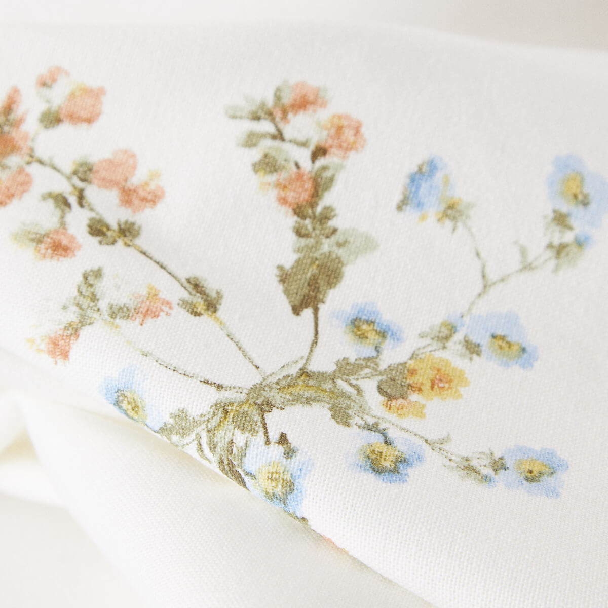 Mini Floral Tablecloth