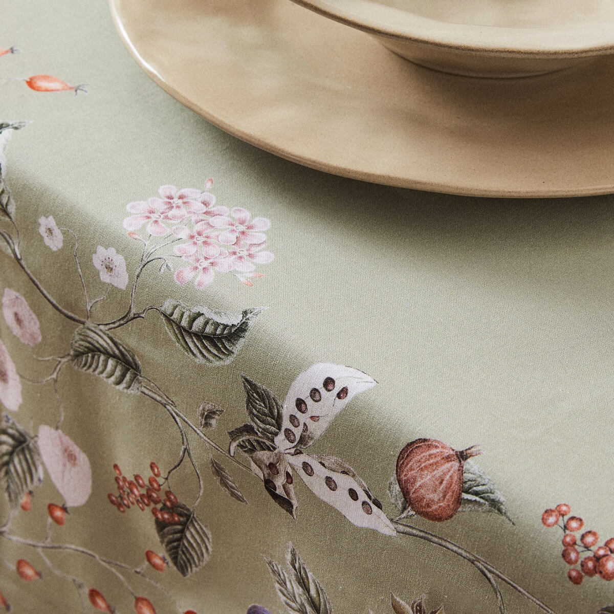 Floral Print Tablecloth